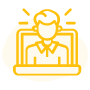 Computador com um Tutor Liber (como chamamos nossos professores particulares), representando as aulas particulares online que são oferecidas como parte do ensino individualizado da Liber.